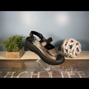 Wolky Jewel Sandel Gold Size 37 (6.5)